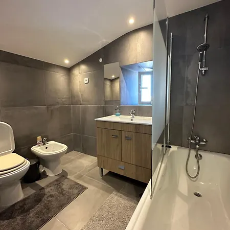 Privatunterkunft Quarto Com Wc Privativo Em Casa Partilhada Lissabon